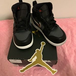 Nike Jordan 1 Retro High BT, Size 7c NEW
